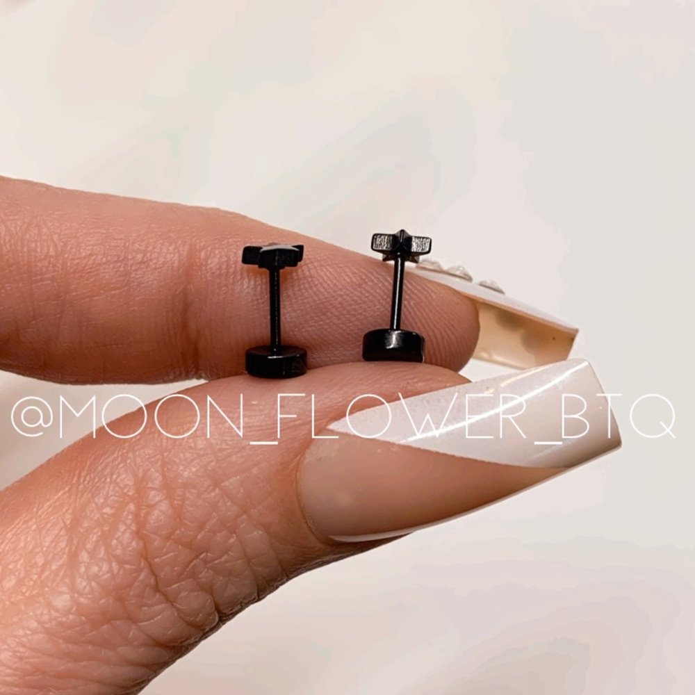 Tiny Black Star Flat Back Stud Earrings - Picture 5 of 8